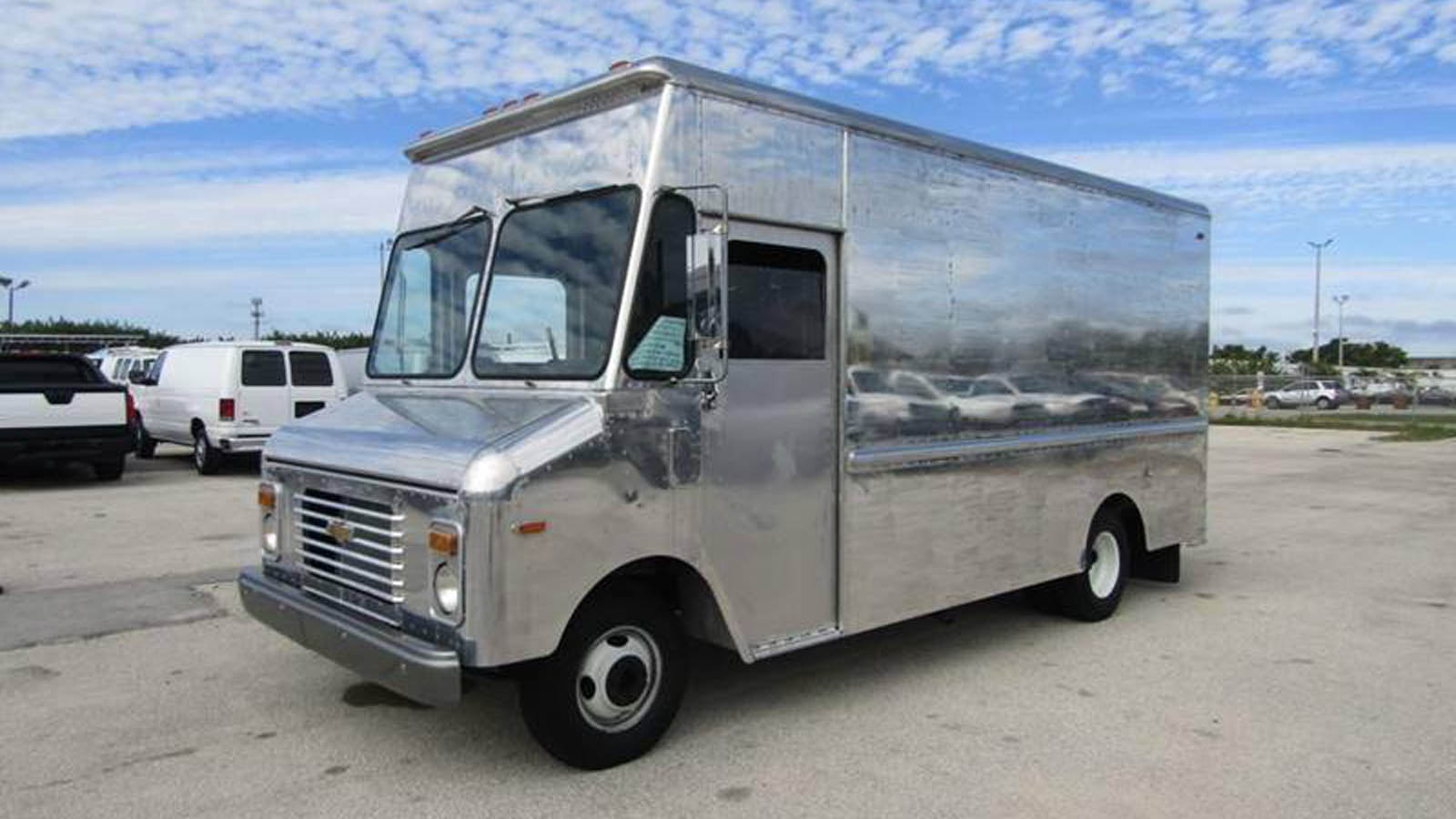 1987 Chevrolet P30 Step Van › CarClassica