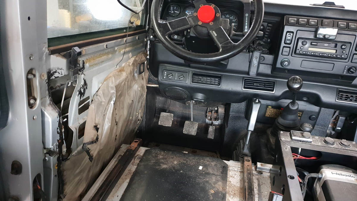 Defender  Restaurieren – Karosserie Interieur Land Rover 90 Technik 110 